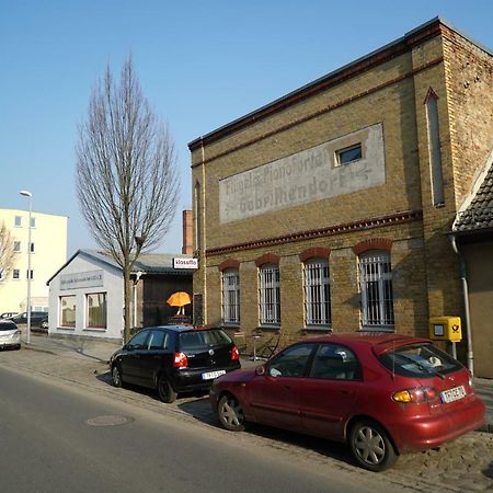 klassMo Gästehaus Luckenwalde Exterior foto